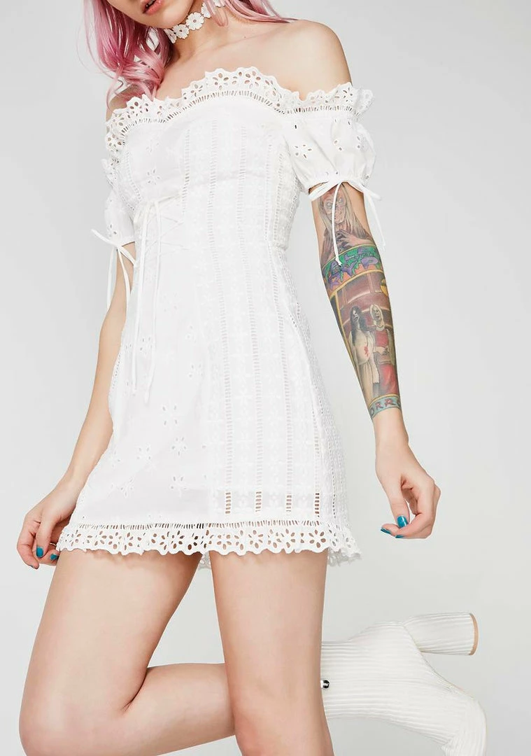 New π€© For Love & Lemons π Dresses Anabelle Eyelet Laceup π Dress β¨ 3 For Love & Lemons Dresses Anabelle Eyelet Laceup Dress