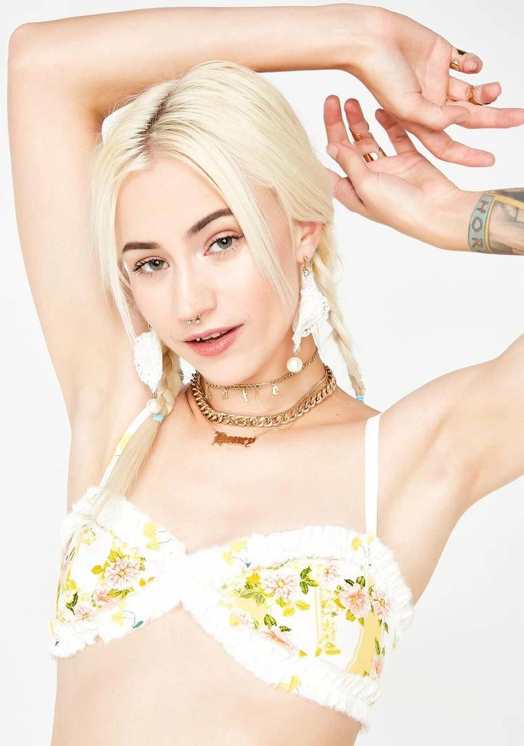 Best Pirce βοΈ For Love & Lemons Tops Atlanta Crop Top π 3 For Love & Lemons Tops Atlanta Crop Top