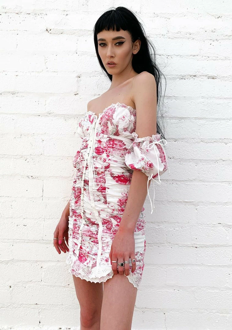 Hot Sale โค๏ธ For Love & Lemons ๐ Dresses Mills Ruched Mini ๐ Dress โค๏ธ 4 For Love & Lemons Dresses Mills Ruched Mini Dress